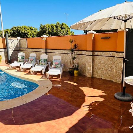 Chalet Con Piscina Privada En Primera Linea De Playa Villa Torremolinos Exteriör bild